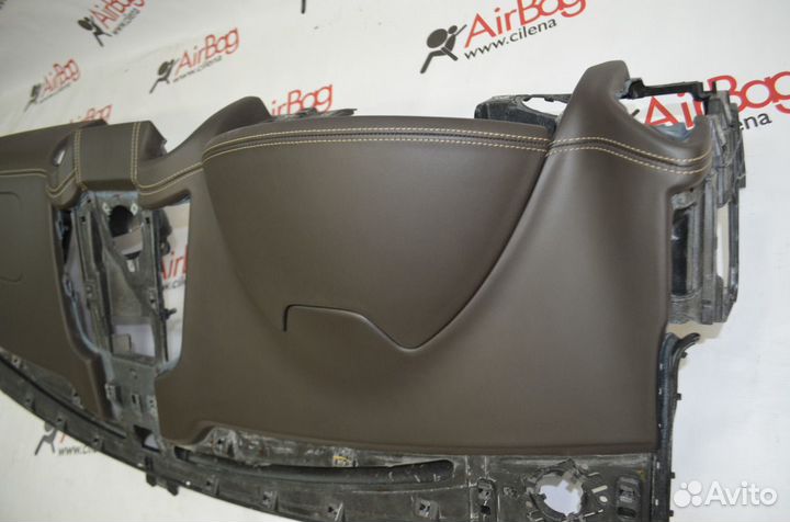 Торпедо панель приборов Porshe(кожа)