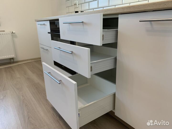 Кухня (цена за весь гарнитур)ксп:29846