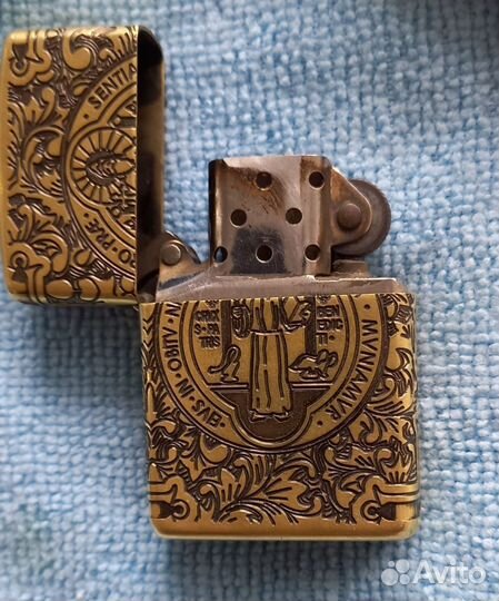 Зажигалка бензиновая zippo armor