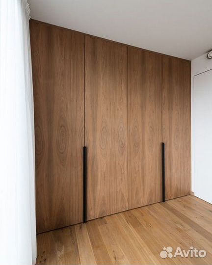 Угловой шкаф