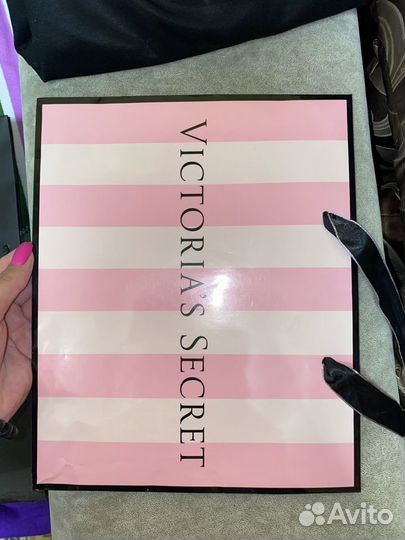 Брендовые коробки и пакеты