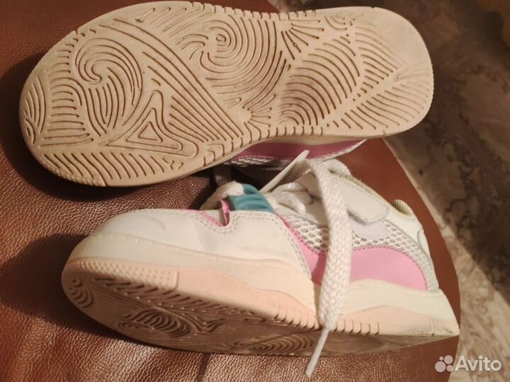 Кроссовки для девочки 34 размер