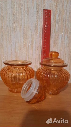 Банки стеклянные, керамическая. Ваза для цветов