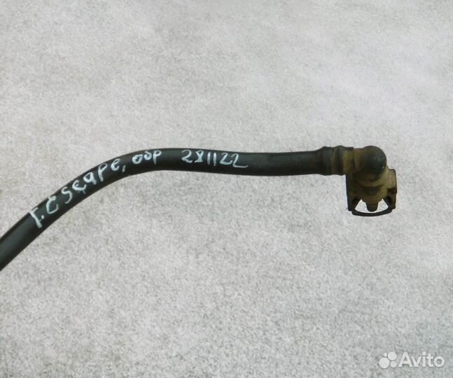 Трубка топливная магистральная Ford Escape 1 2.0