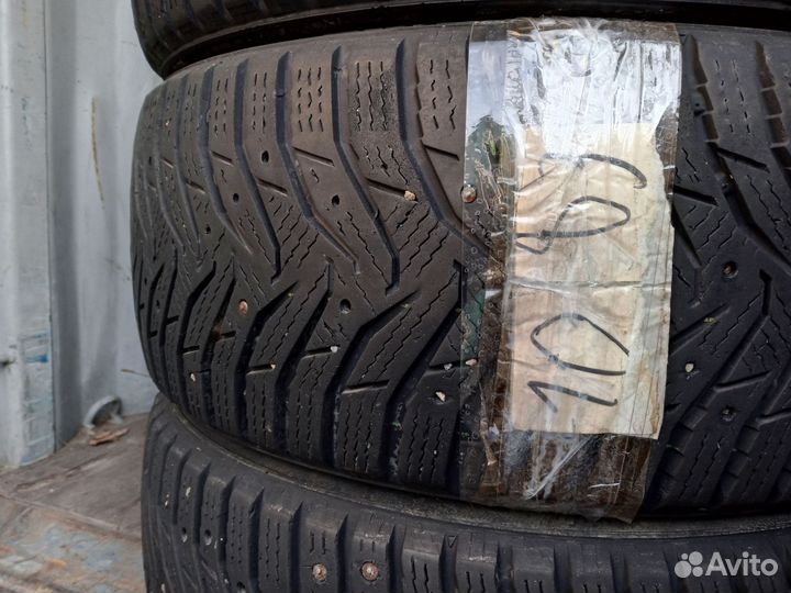 Kumho WinterCraft Ice WI31 215/45 R17 91T