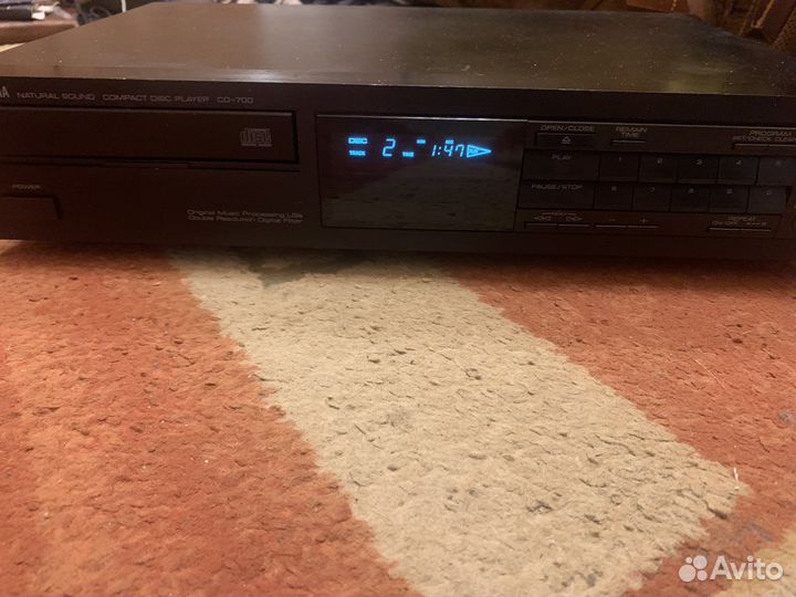 Yamaha CD 700