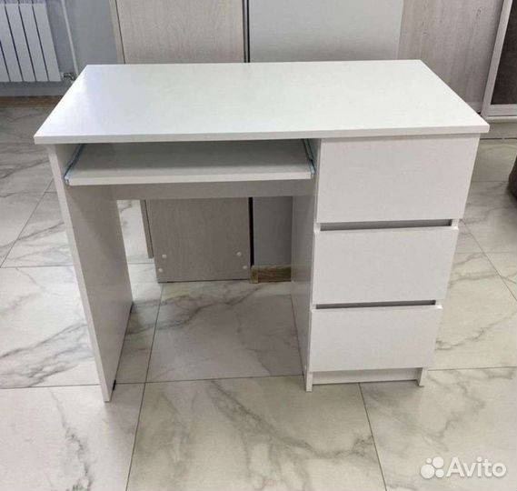 Стол письменный Мадера под IKEA