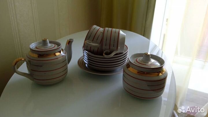 Чайный сервиз. Набор столовой посуды