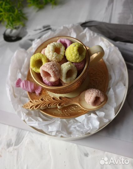 Шоколад ручной работы новый год