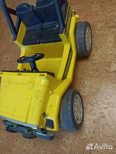 Внедорожник. Детский электро автомобиль