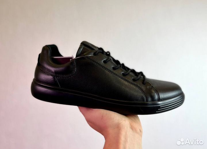 Кроссовки Ecco модные