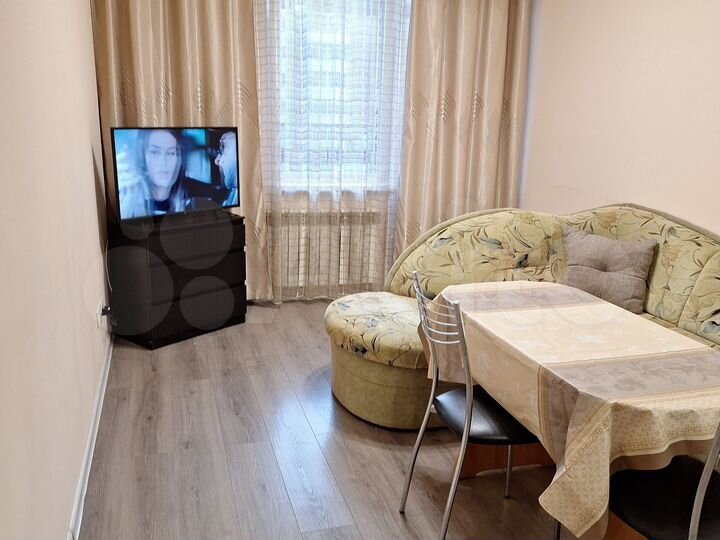 2-к. квартира, 41 м², 3/18 эт.