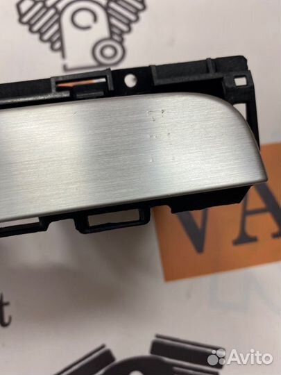 Бардачок Vw Passat CC 3.6 2008