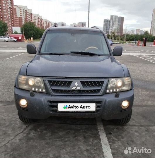 Mitsubishi Pajero 3.2 AT, 2005, 200 000 км