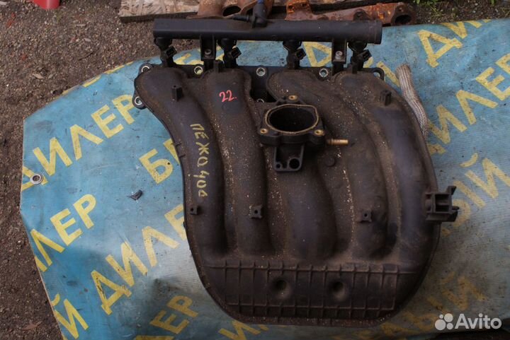 Впускной коллектор Peugeot 406