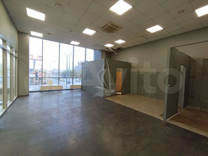 Площадь в торговом центре 67.5 кв.м