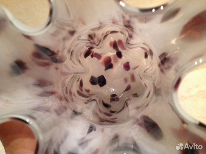 Ваза для цветов, цветное стекло