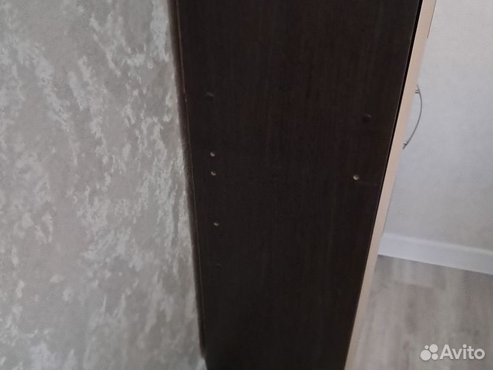 Шкаф пенал с полками