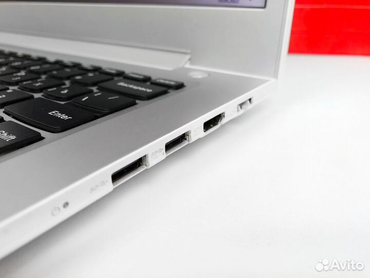 Ультрабуки Lenovo Intel Core+Intel для путешествий