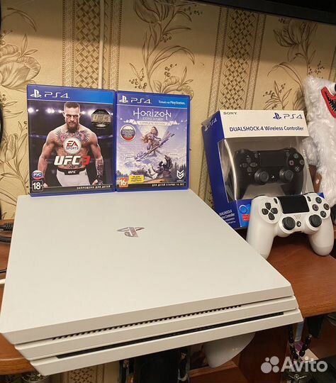 Игровая приставка Sony PlayStation 4 pro 1TB