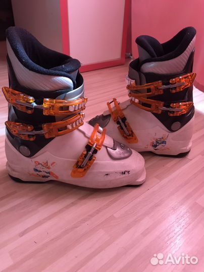 Детские горнолыжные ботинки Tecnica 35 размер