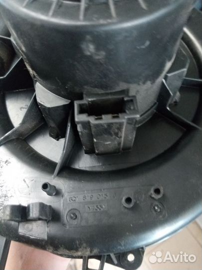 Моторчик отопителя Volkswagen Skoda Audi