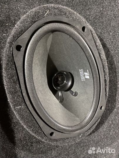 Акустическая полка Niva