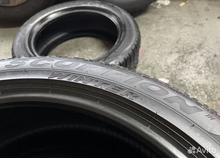 Pirelli Scorpion Winter 275/40 R21 и 305/35 R21 V