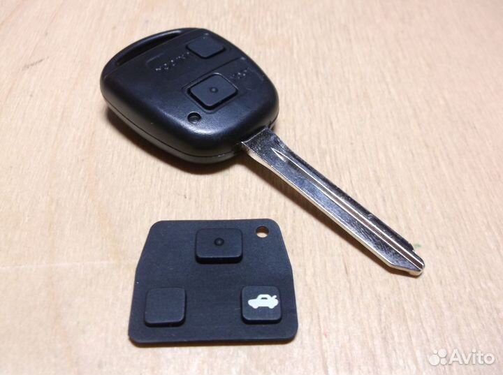 89071-0D010 Ключ Toyota 2 кнопки