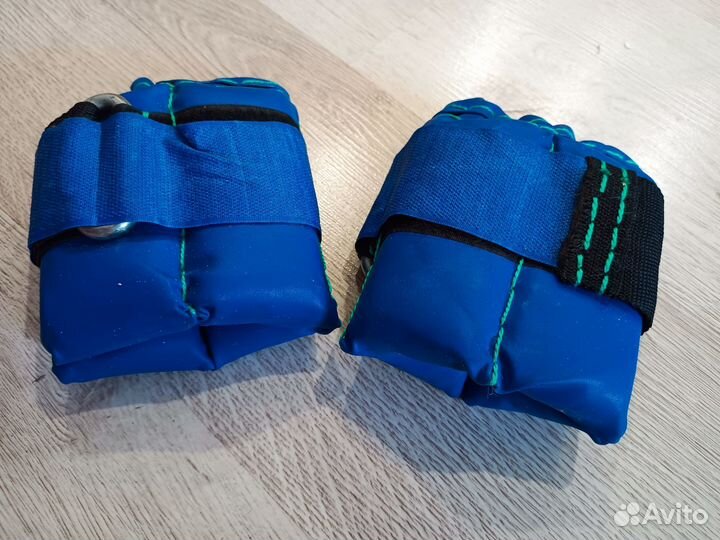 Боксерские перчатки