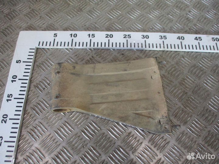 Опора ступеньки кабины Mercedes-Benz A3756602330