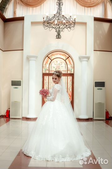 Свадебное платье