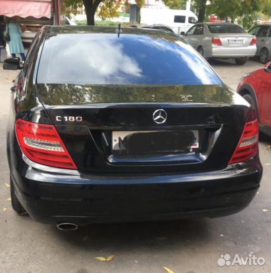 Продам задний бампер W204 реисталинг 2013г