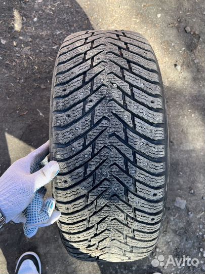 Nokian Tyres Hakkapeliitta 8 225/55 R17