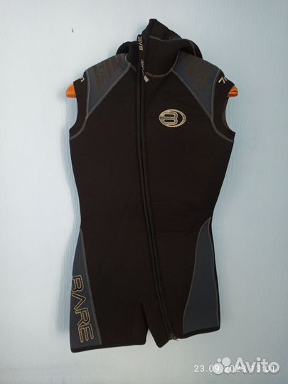 Гидрокостюм-жилет со шлемом Arctic West