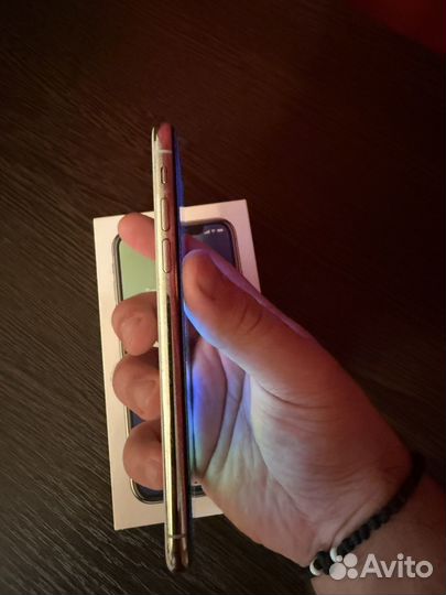 iPhone X, 64 ГБ