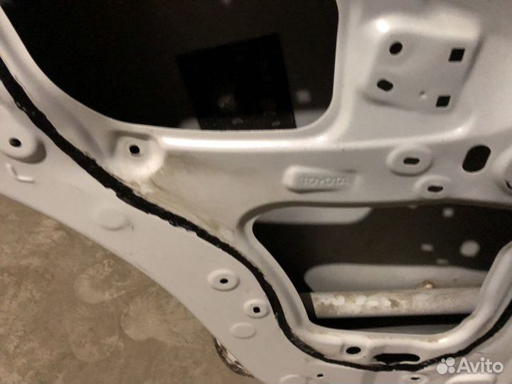 Дверь на лексус LX 450D-570