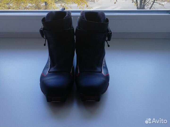 Лыжные ботинки salomon sns pilot