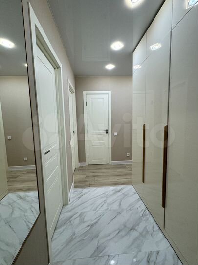 2-к. квартира, 52 м², 10/15 эт.