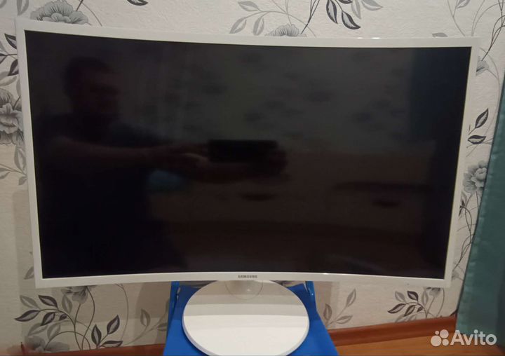 Монитор Samsung LC32F391fwixci