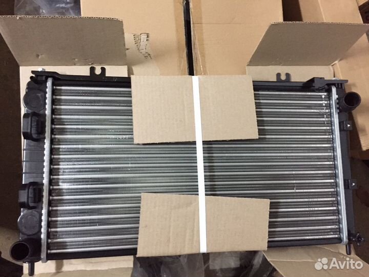 Радиатор на LADA Granta с 15г/Kalina 2 с 13г