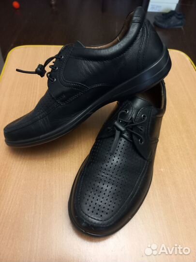 Туфли на мальчика подростка