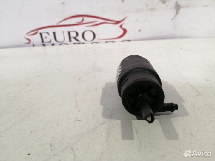 Насос омывателя Volkswagen Jetta