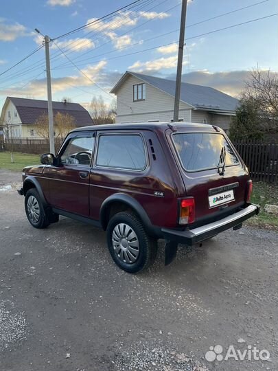 LADA 4x4 (Нива) 1.7 МТ, 2011, 145 000 км