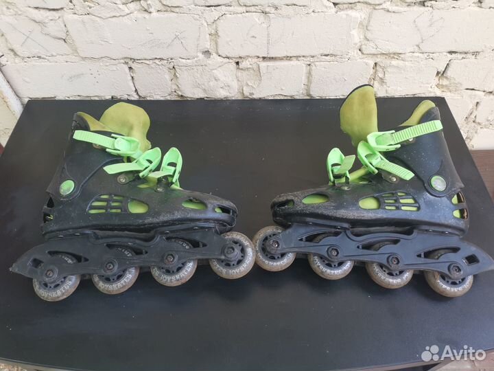 Роликовые коньки
