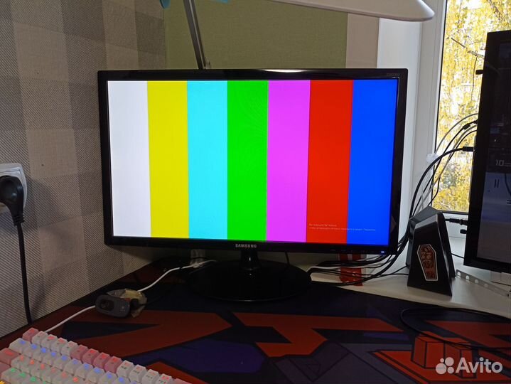 Монитор Samsung (24