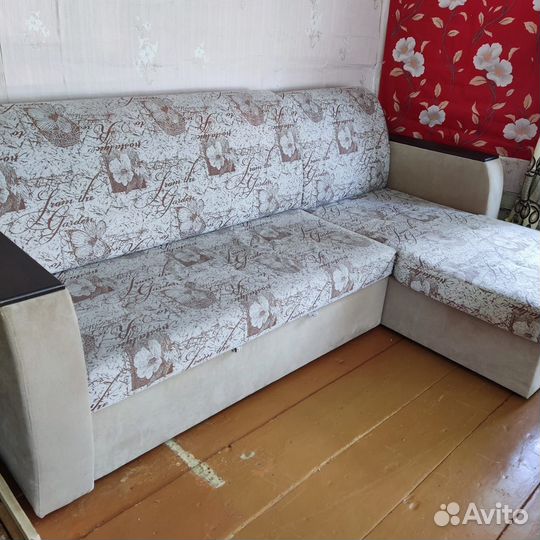 Диван угловой