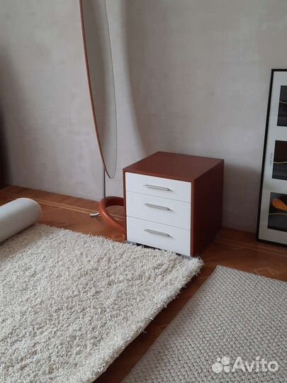 Тумба, Италия