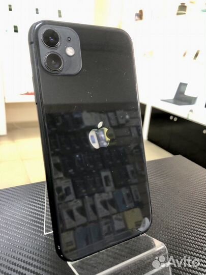 Телефон iPhone 11 64gb Ru/A Отличное состояние
