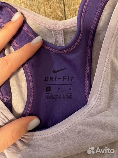 Спортивный топ nike женский